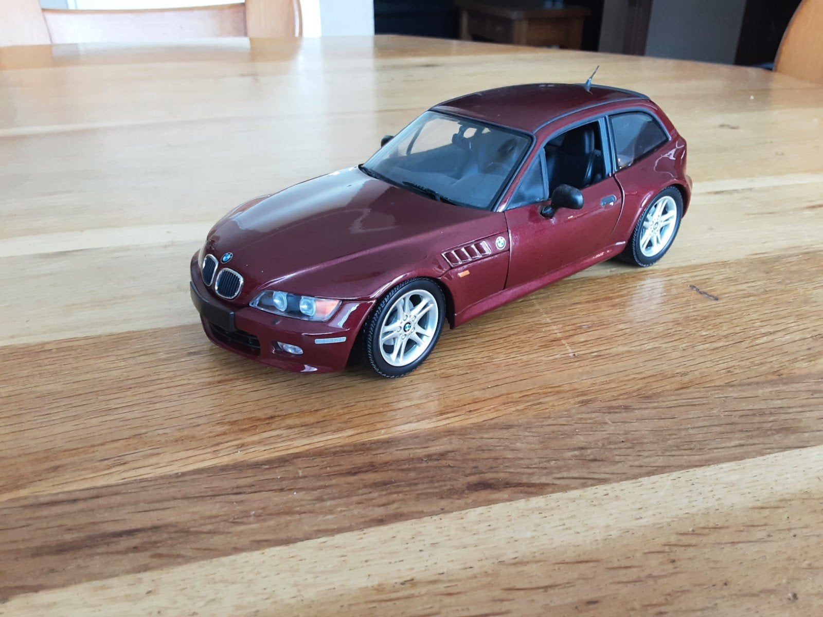BMW Z3 UT Models schaalmodel rood-bruin, Ophalen of Verzenden