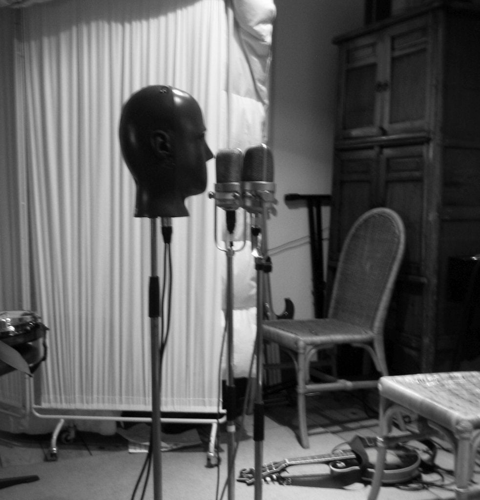 Neumann KU81 binaural kunsthoofd microfoon, Ophalen of Verzenden, Gebruikt, Studiomicrofoon