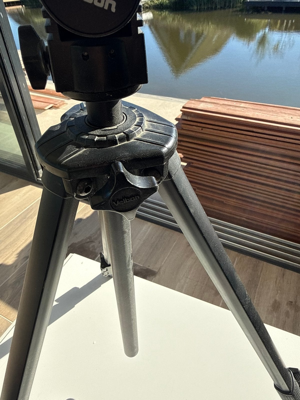 Camerastatief, Ophalen of Verzenden, Zo goed als nieuw, Driepoot