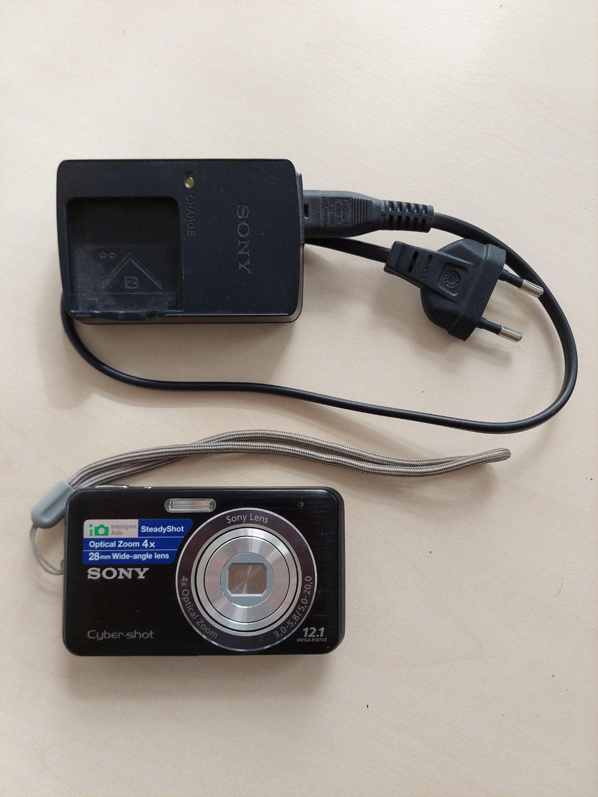 Sony Cyber-shot DSC-W310 Compactcamera met Oplader, Gebruikt, Oplader, Ophalen of Verzenden, Compactcamera