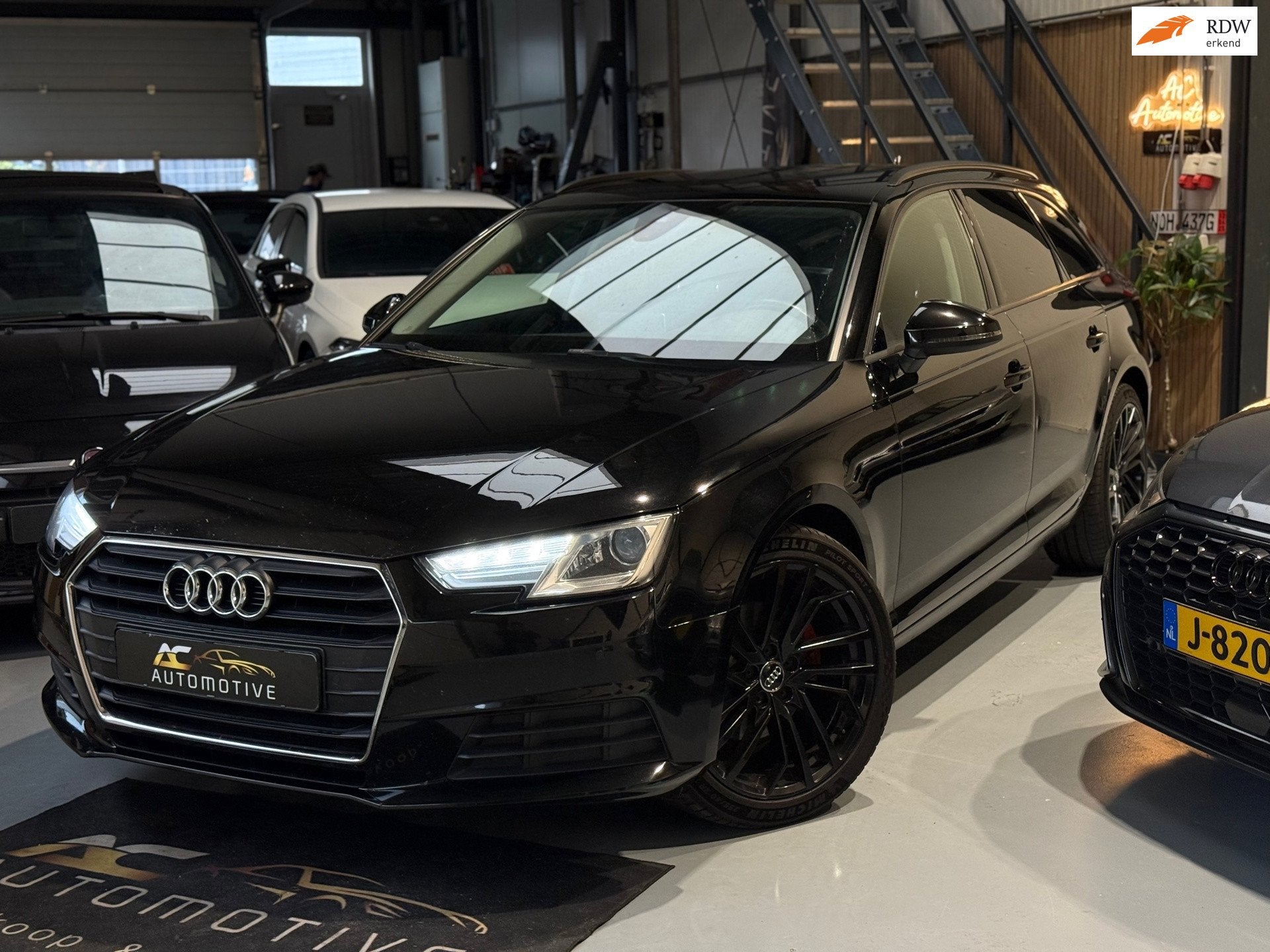 Audi A4 Avant 2.0 TDI Pro Line Automaat/Xenon, Auto's, Euro 6, 4 cilinders, 150 pk, A4