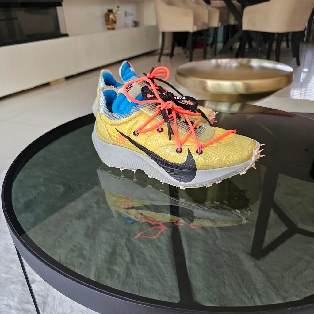Nike off white vapor street, Kleding | Dames, Schoenen, Ophalen of Verzenden, Zo goed als nieuw, Wit, Sneakers of Gympen
