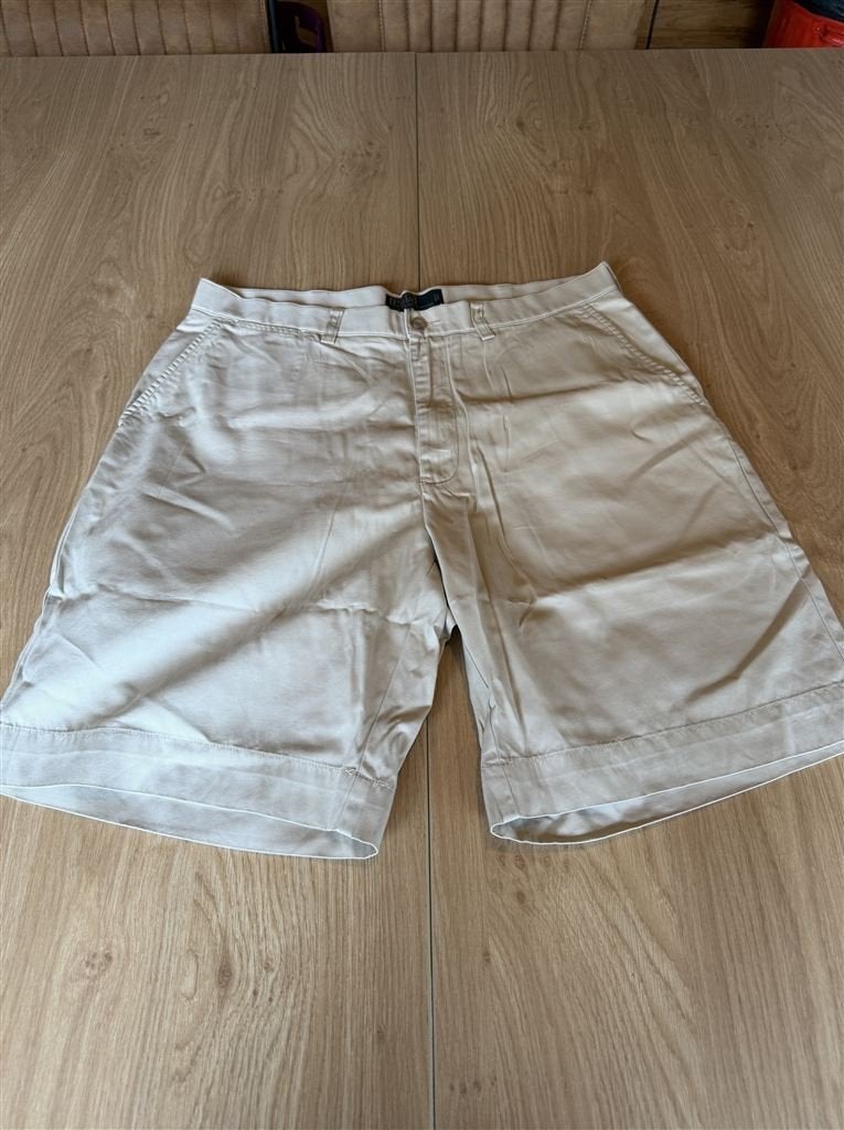Polo Ralph Lauren Short Creme - W34, Ophalen of Verzenden, Nieuw, Maat 52/54 (L), Beige