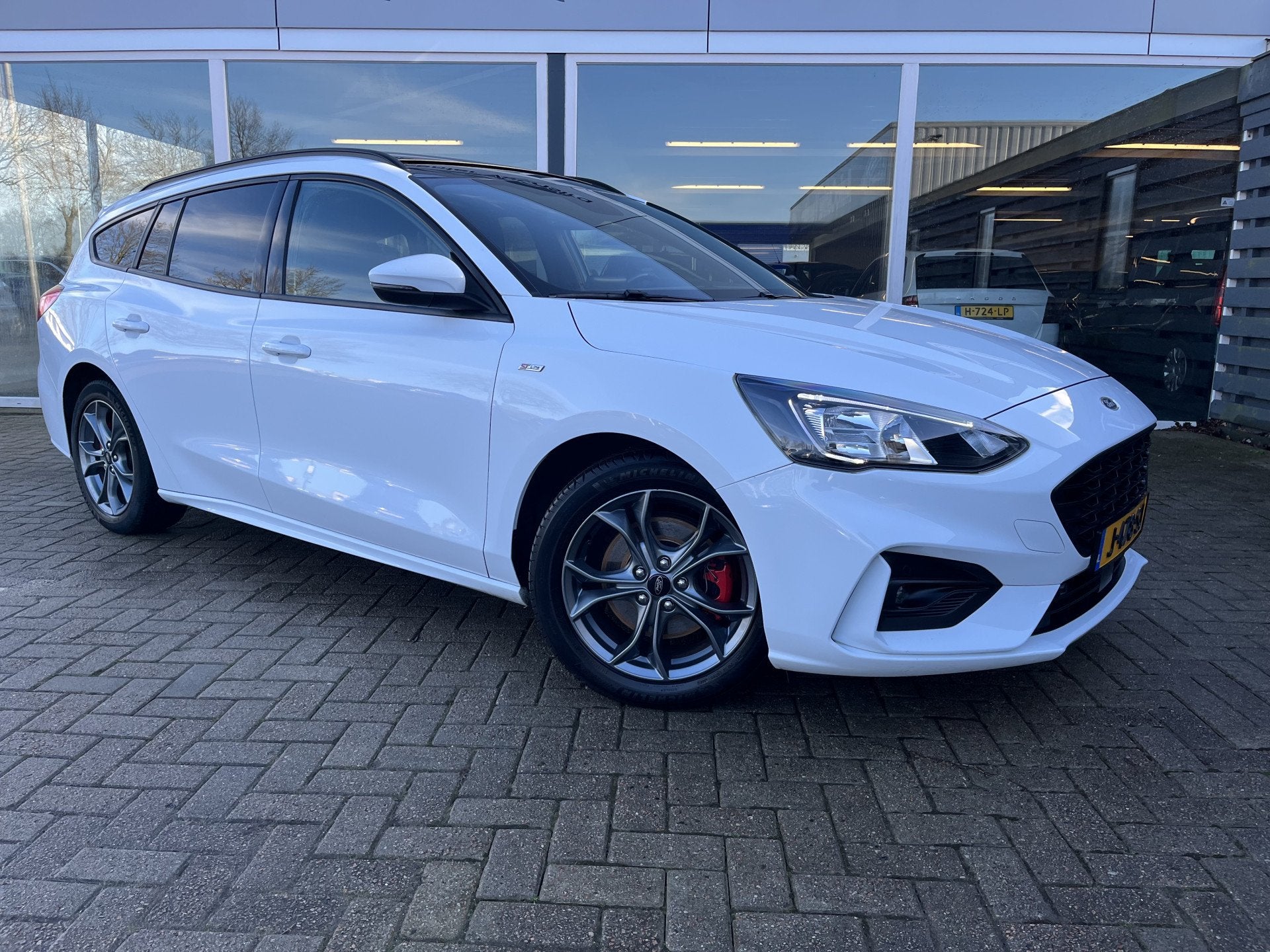 Ford FOCUS Wagon 1.0 EcoBoost Hybrid ST Line X Business 50%, 125 pk, Gebruikt, Met garantie (alle), Wit