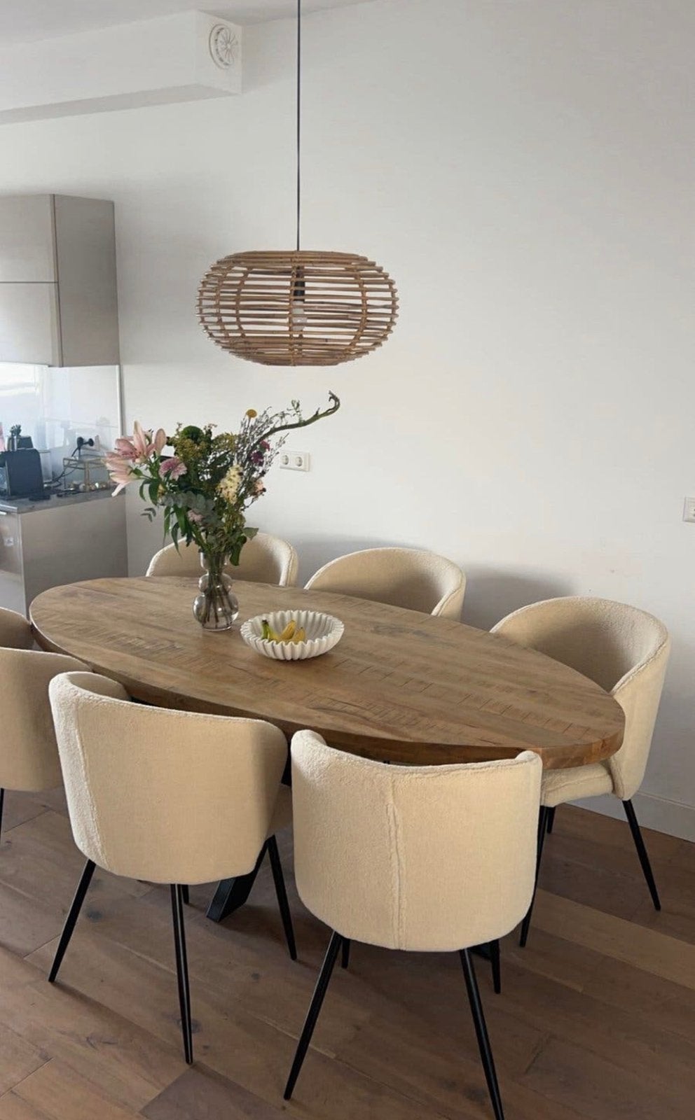 Eettafel ovaal mangohout, Ophalen, 100 tot 150 cm, 200 cm of meer, Zo goed als nieuw