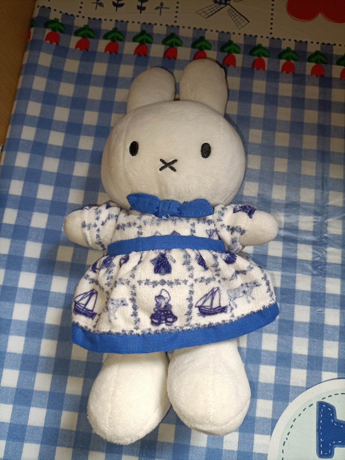 Nijntje knuffel met Delfts Blauwe jurk Dutch Bunny, Ophalen of Verzenden, Zo goed als nieuw