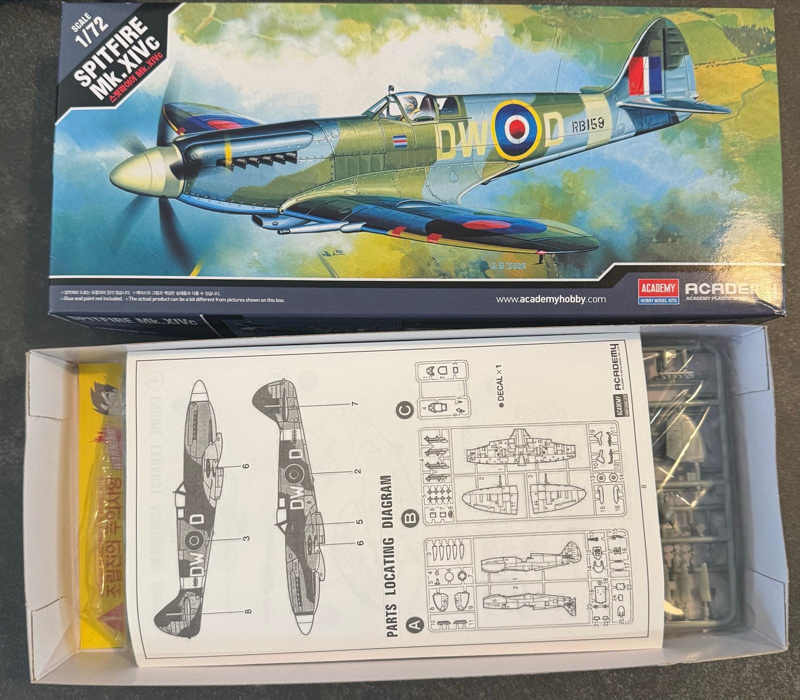 Academy Spitfire MK.XIVc Schaal 1/72 Modelbouw Vliegtuig, Hobby en Vrije tijd, Overige merken, 1:72 tot 1:144, ., Nieuw