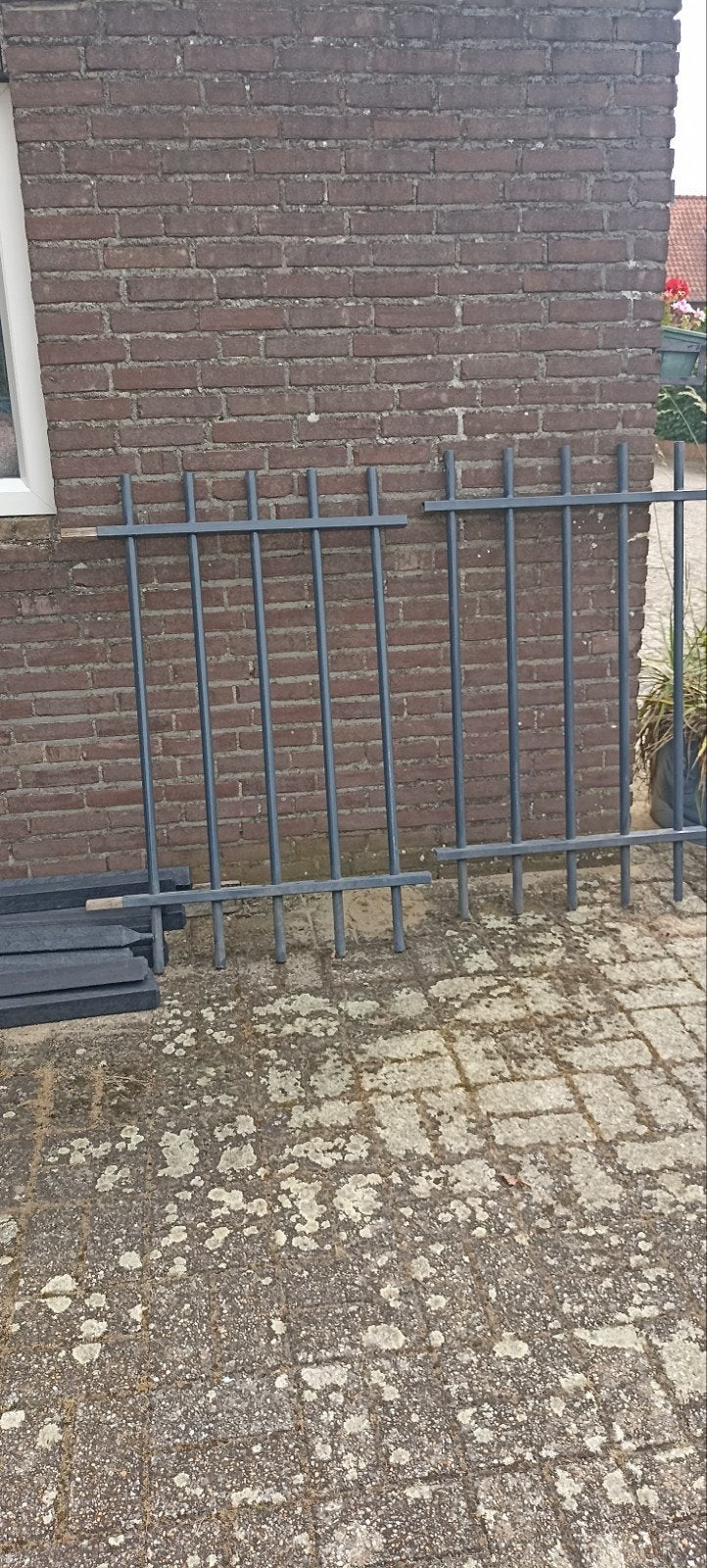 Stukjes hekwerk voor poort, Tuin en Terras, Tuinhekken en Hekwerk, Ophalen of Verzenden, IJzer, Sierhekwerk
