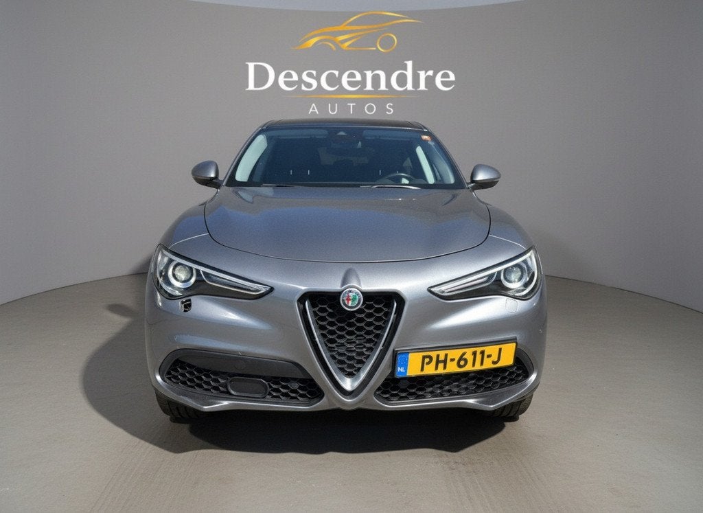 Alfa Romeo Stelvio 2.0 T AWD First Edition Q4 (bj 2017), Auto's, Alfa Romeo, Automaat, 4 cilinders, Met garantie (alle), Bedrijf