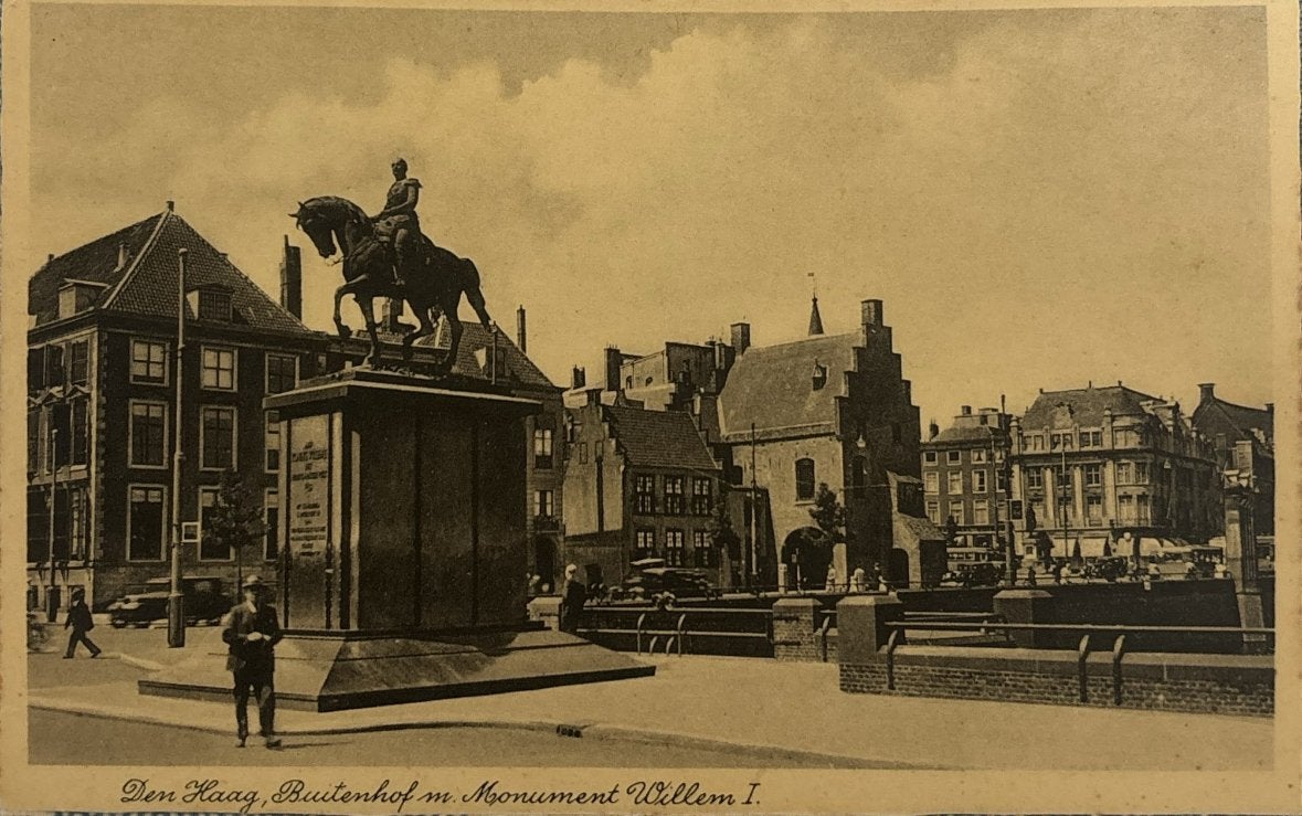 Den Haag, Buitenhof met monument Willem 1, Verzamelen, Ansichtkaarten | Nederland, Ophalen of Verzenden, Voor 1920, Ongelopen