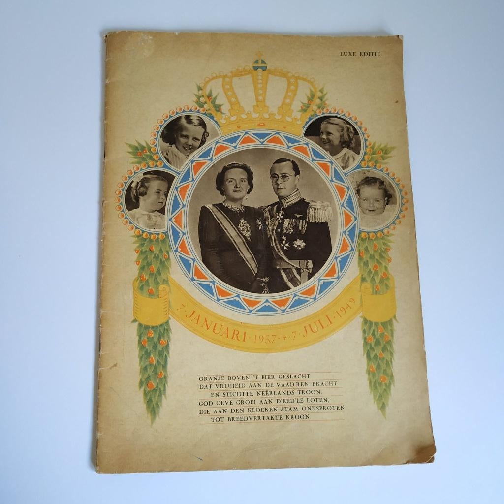 Juliana en Bernhard 12½ jaar getrouwd - gedenkalbum, Ophalen of Verzenden, Gebruikt, Nederland, Tijdschrift of Boek