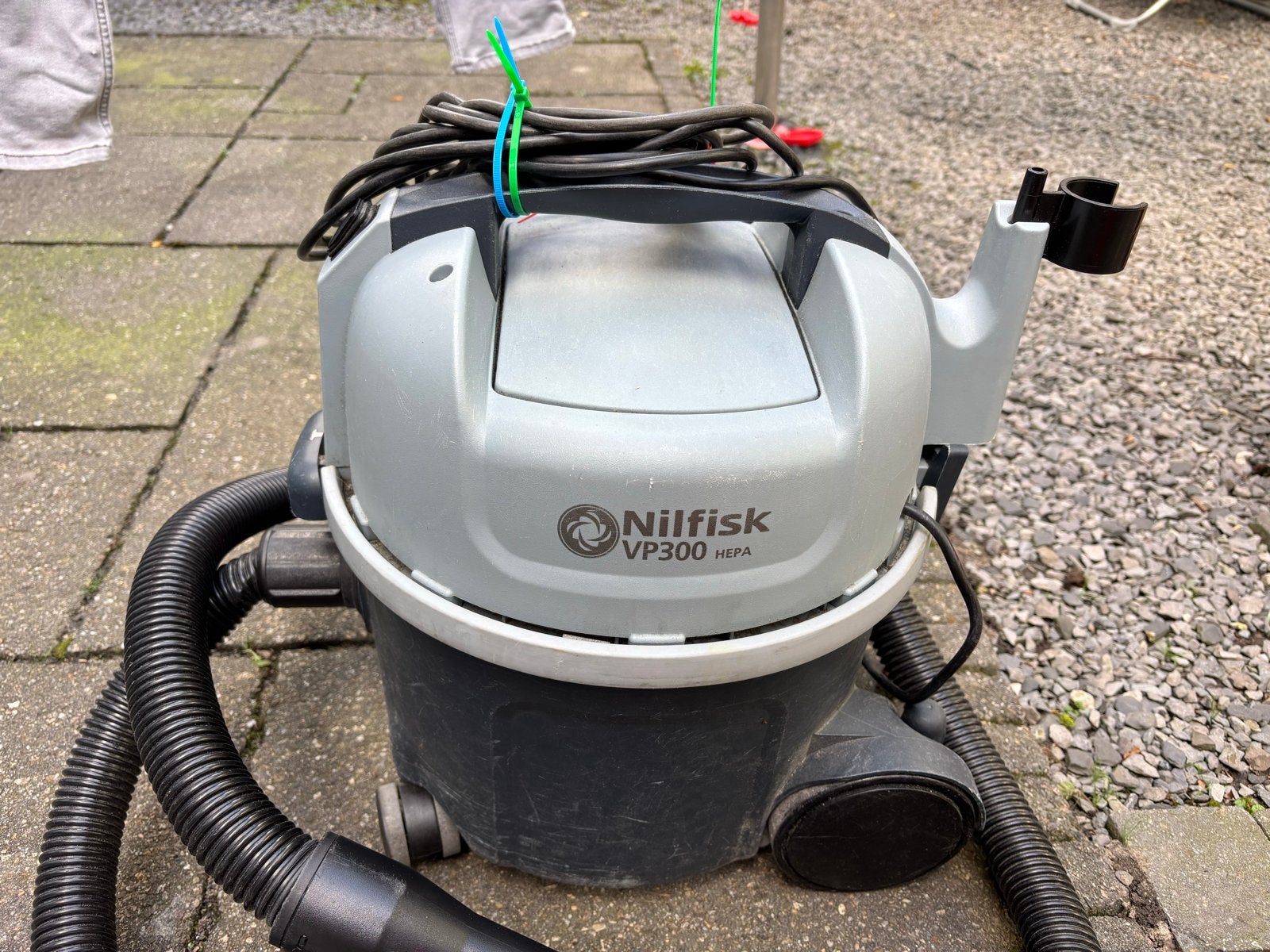 Nilfisk VP300 HEPA stofzuiger, Stofzak, Inclusief accessoires, Gebruikt, Ophalen of Verzenden