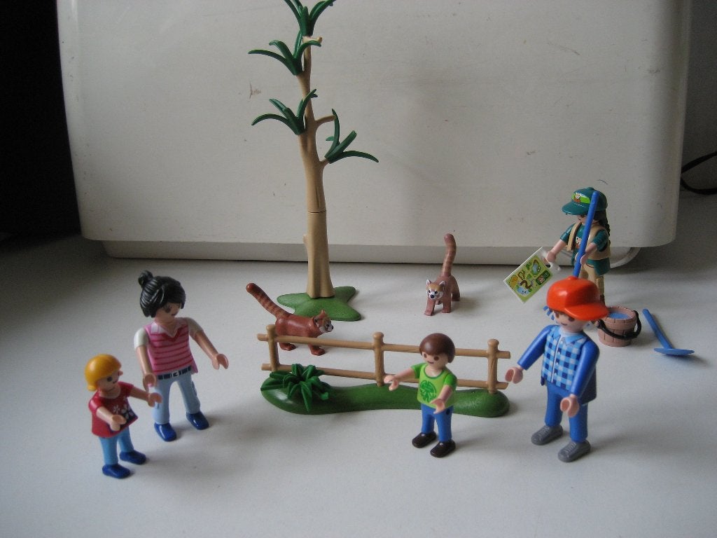 playmobil gezin bij de rode panda's met verzorger, Kinderen en Baby's, Speelgoed | Playmobil, Ophalen of Verzenden, Zo goed als nieuw