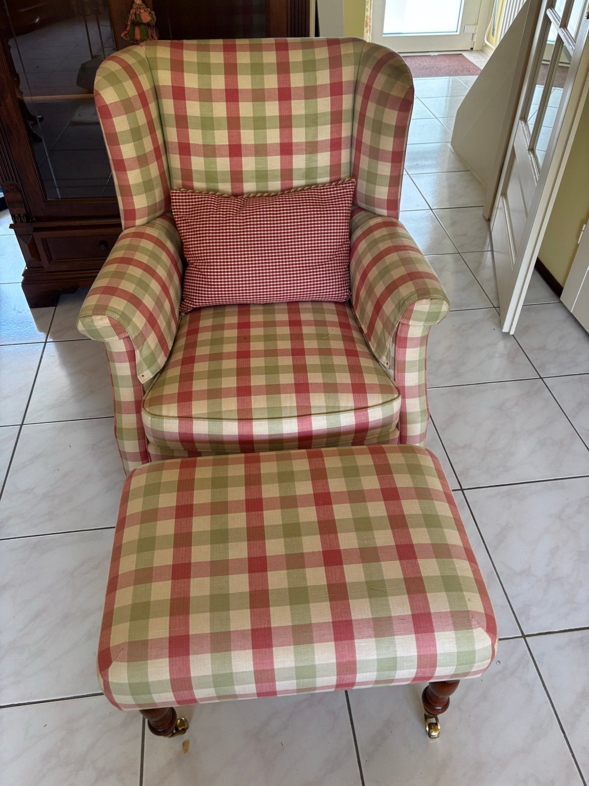 Geruite fauteuil met voetenbank - Zo goed als nieuw, Ophalen, Zo goed als nieuw, Stof, 75 tot 100 cm