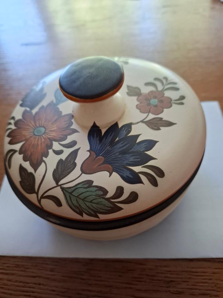 "Flora" Gouda plateel nr 1551, Antiek en Kunst, Ophalen