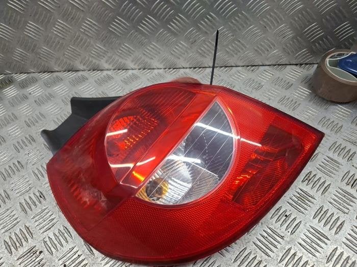 Achterlicht links van een Renault Clio, Gebruikt, -, Renault, -