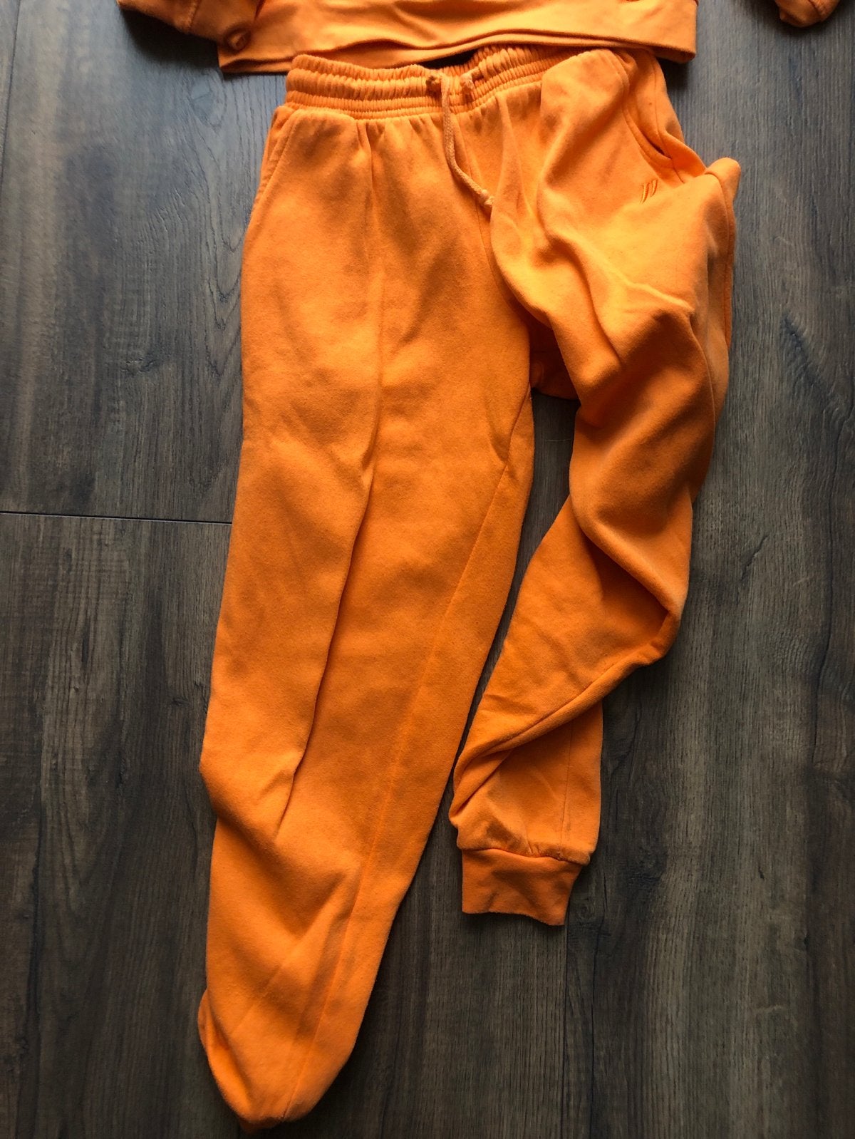 Oranje Panther Hoodie en Joggingbroek Set Maat 152, Ophalen of Verzenden, Zo goed als nieuw, Jongen of Meisje, Setje
