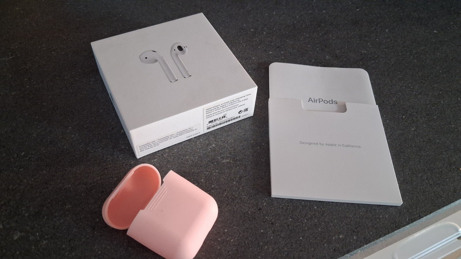 Apple AirPods 1e generatie met oplaadcase, In-ear, Gebruikt, Draadloos, Ophalen of Verzenden