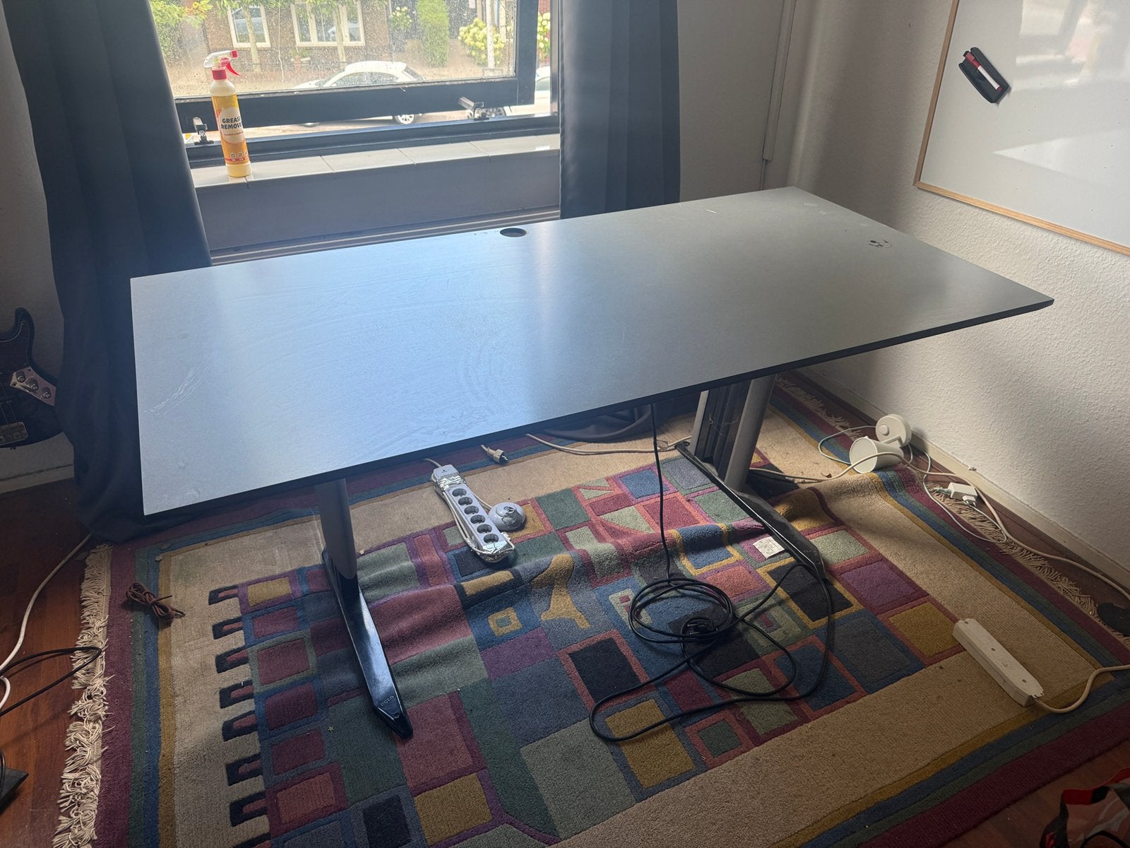 Groot bureau met stekkerdoos ingebouwd, Ophalen, 160 cm, In hoogte verstelbaar, Zo goed als nieuw