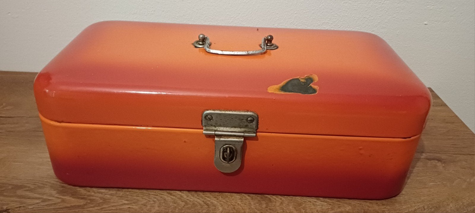 Vintage Broodtrommel Oranje/Rood Metaal, Antiek en Kunst, Ophalen