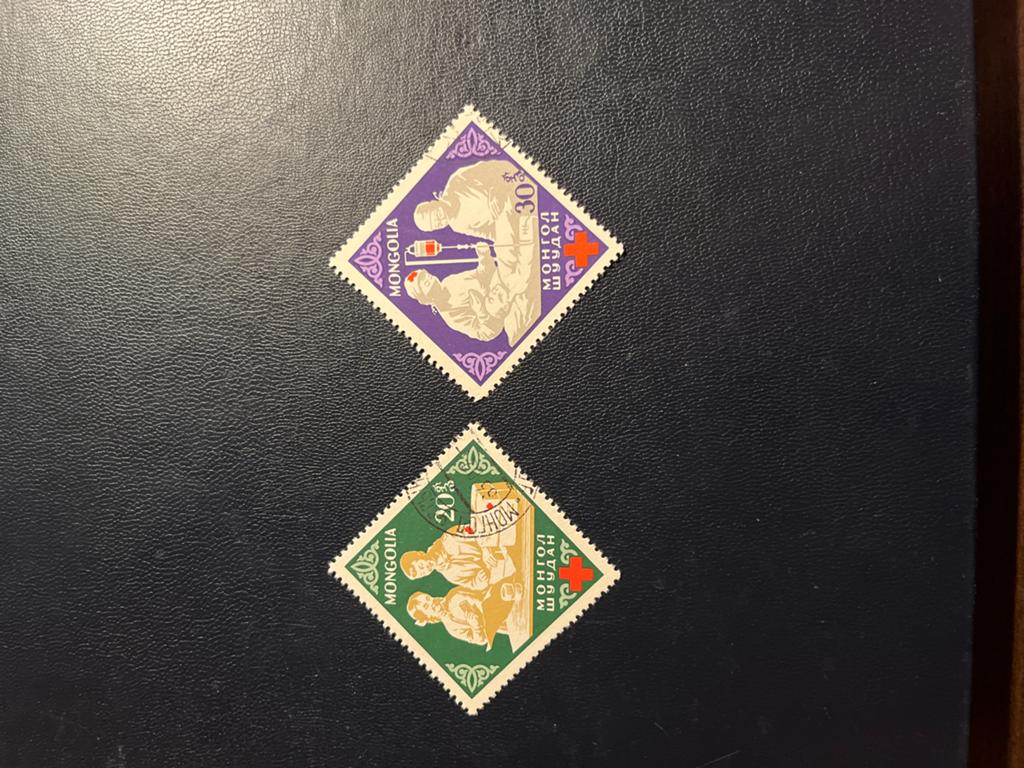 Mongoolse postzegels Rode Kruis - 2 stuks, Ophalen of Verzenden, Postfris, Overige thema's