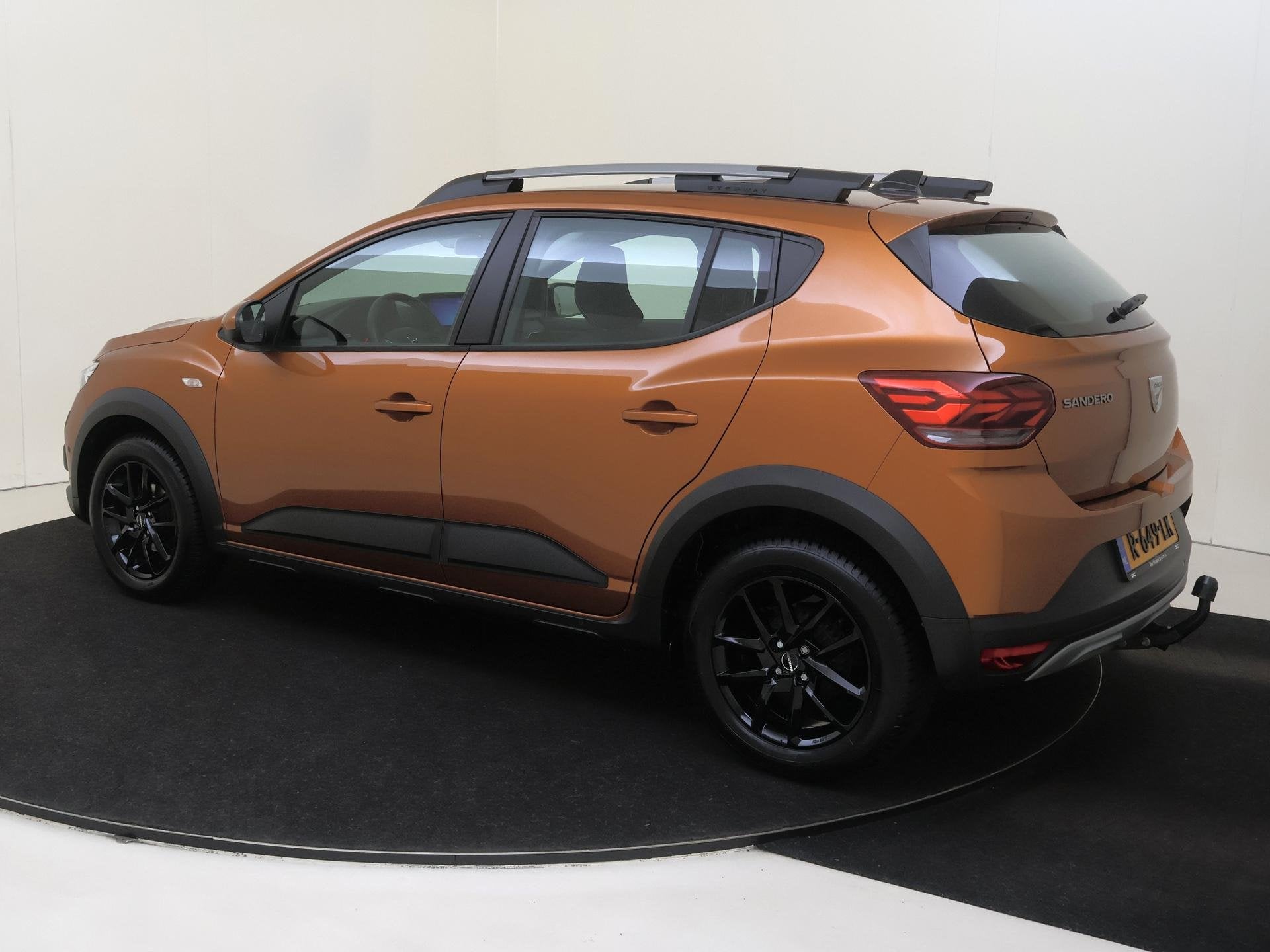 Dacia Sandero Stepway 1.0 TCe 100 Bi-Fuel Comfort | Camera, Auto's, Gebruikt, Euro 6, Overige kleuren, 610 kg