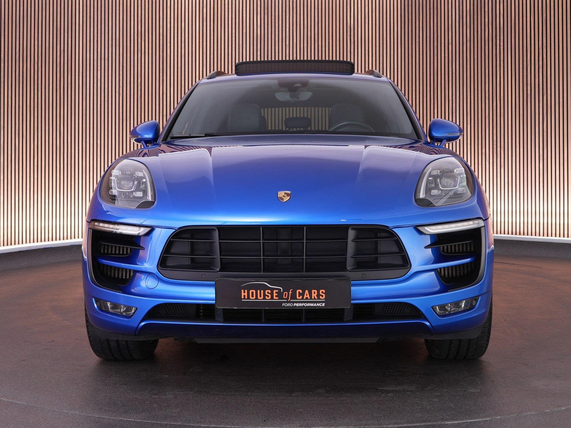 Foto 6 van Porsche Macan 3.0 GTS |panoramadak|luchtvering|PASM|sportuit