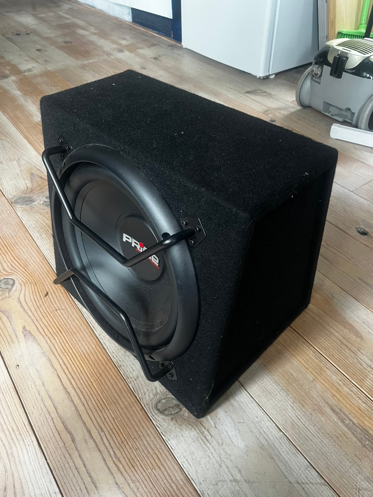 Caliber 600Watt BC112SA subwoofer, Auto diversen, Ophalen, Zo goed als nieuw
