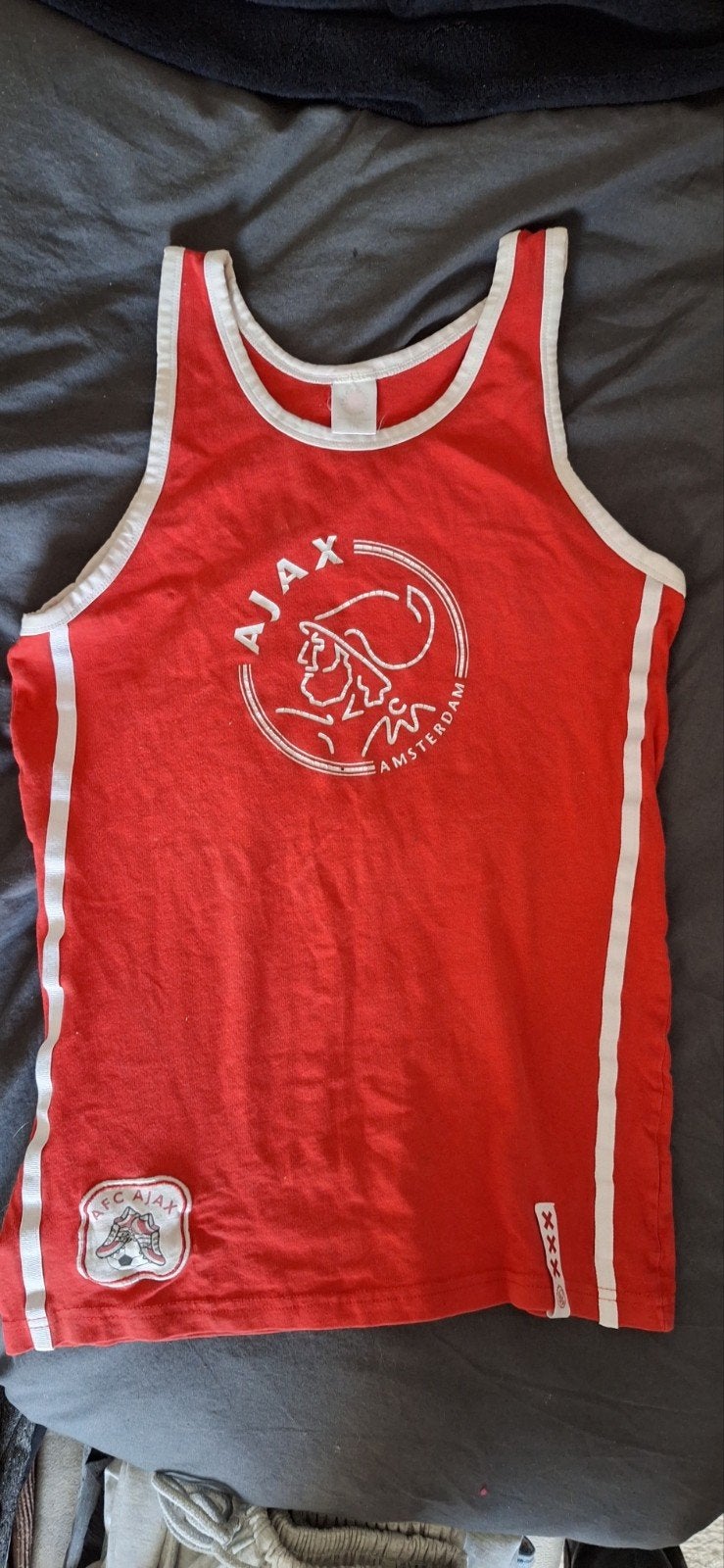 Ajax Official Product Rood Mouwloos Shirt Maat 176, Gebruikt, Jongen of Meisje, Ophalen of Verzenden, Shirt of Longsleeve
