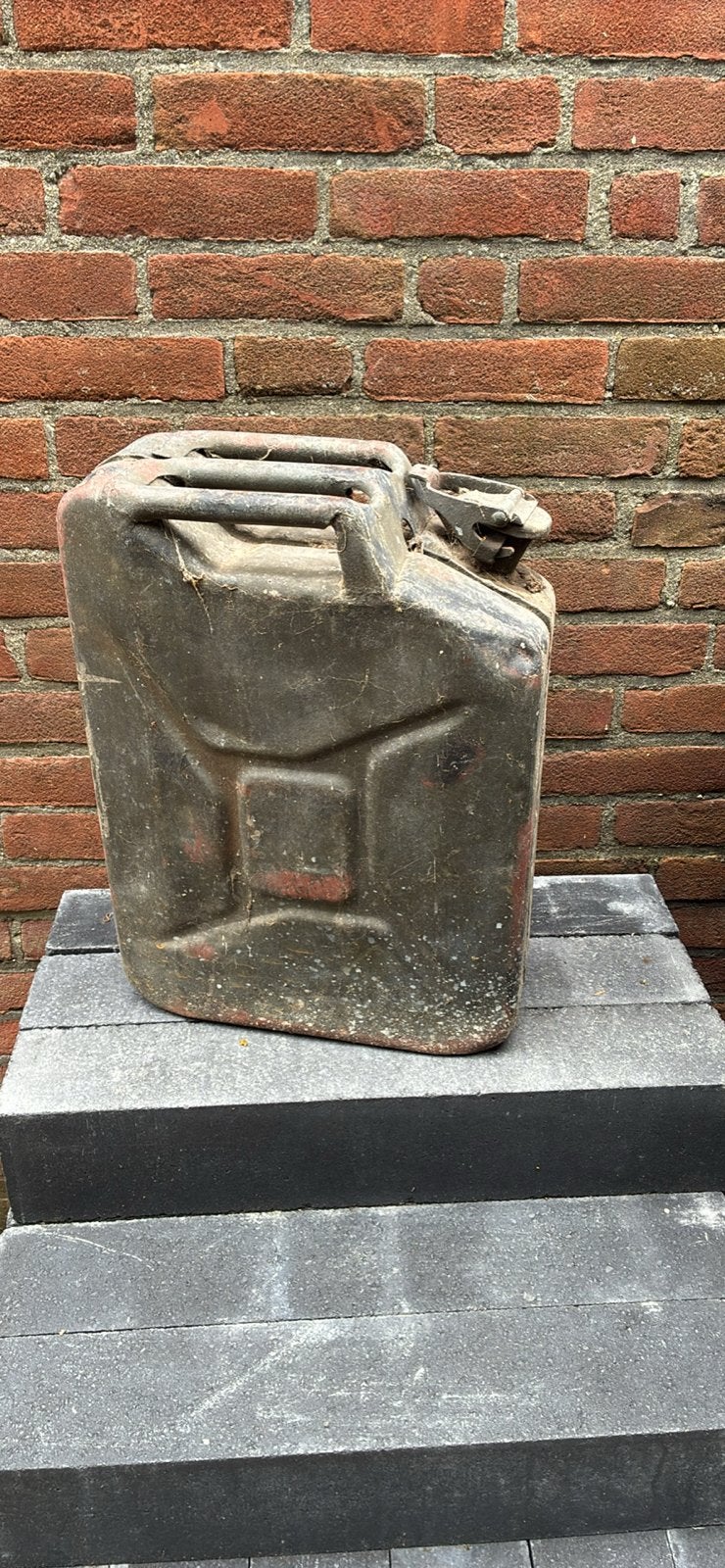 Stalen jerrycan in gebruikte staat - Vintage look, Ophalen of Verzenden