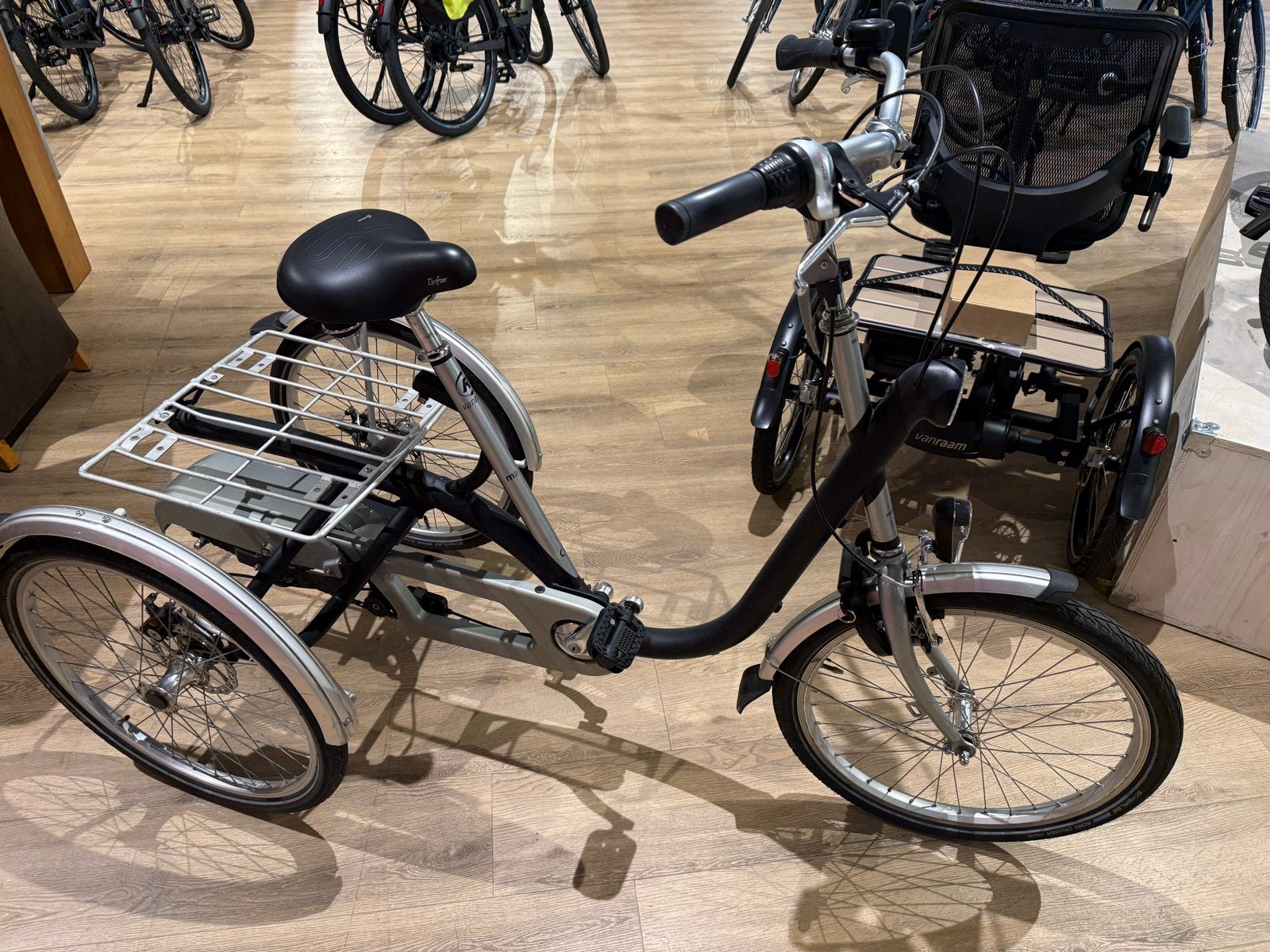 Van Raam Maxi driewieler - Zeer goede staat, 1 jaar garantie, Fietsen en Brommers, Fietsen | Driewielfietsen, Ophalen of Verzenden