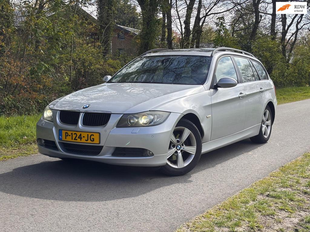 BMW 3-serie Touring 318d | Cruise control + Navi, Auto's, BMW, Achterwielaandrijving, 4 cilinders, 122 pk, Te koop