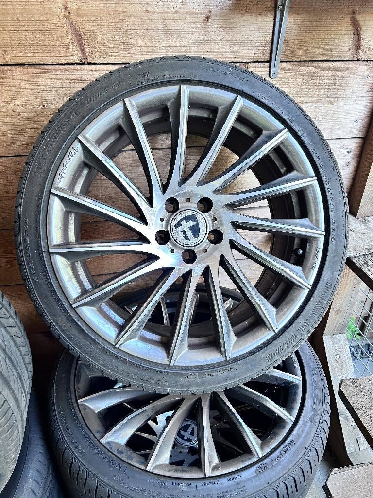Velgenset Tomason TN16 DARK HYPER BLACK POLISHED, Auto-onderdelen, Overige, Gebruikt, Banden en Velgen, 235 mm