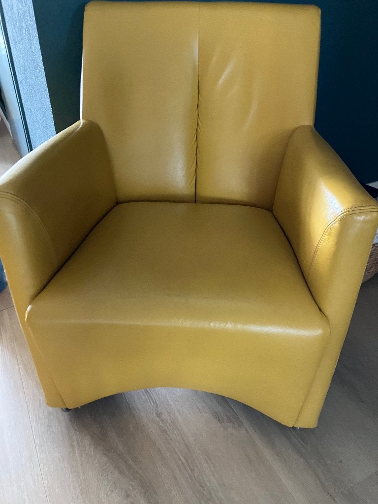 2 gele stoelen leolux, Ophalen, Gebruikt, Twee, Overige kleuren