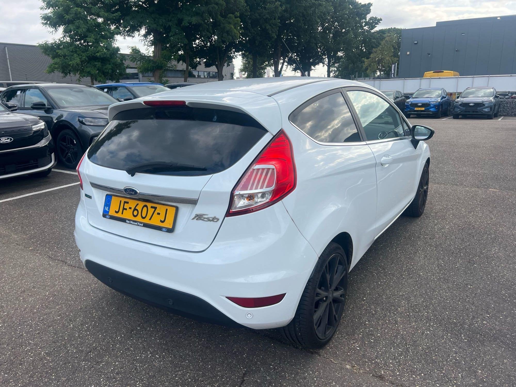 Ford Fiesta 1.0 EcoBoost Titanium | Automaat | Volledig Deal, Auto's, 12 maanden, Wit, Origineel Nederlands, Bedrijf