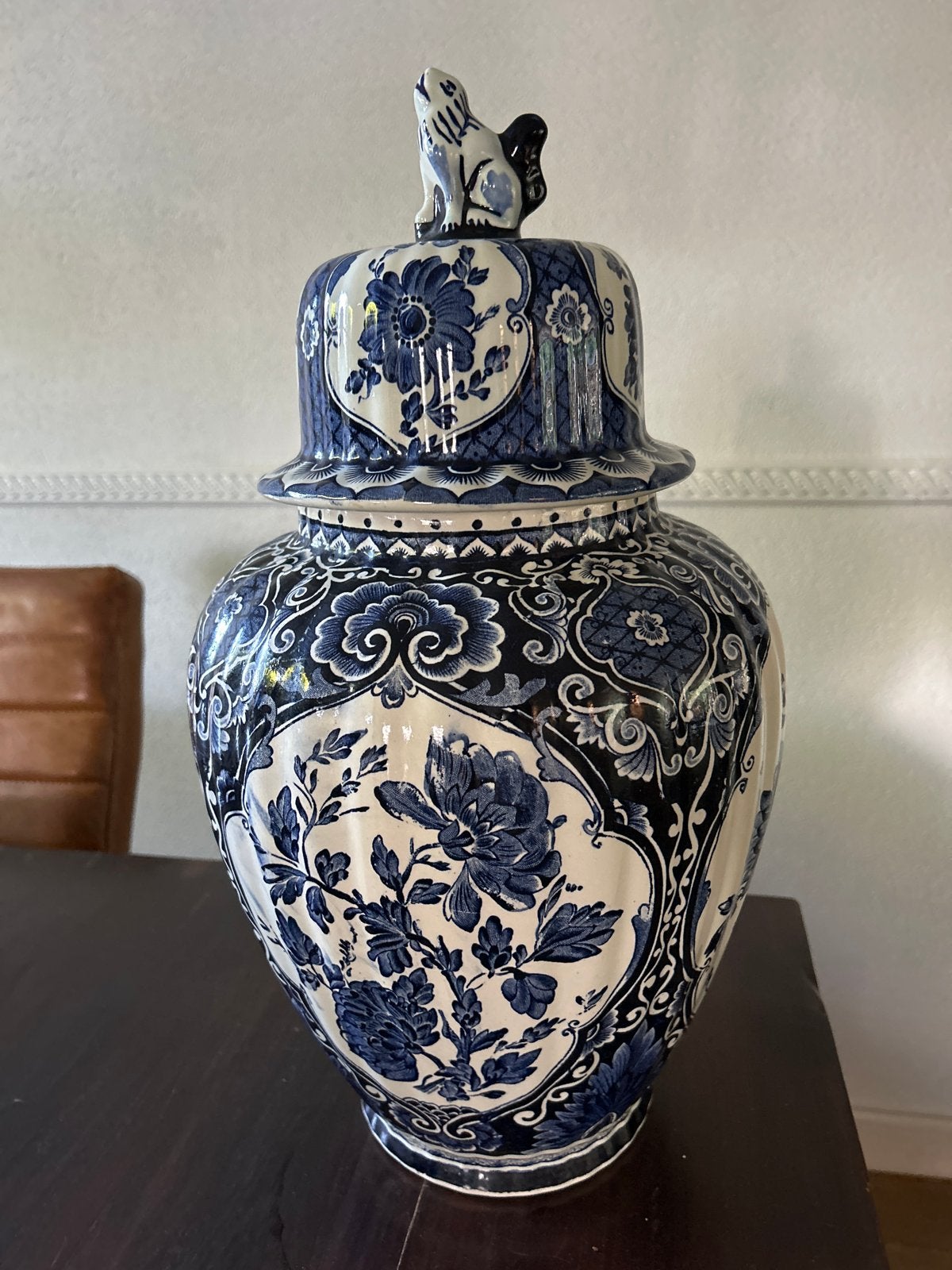 Antieke Delfts Blauwe Vaas met Deksel - Royal Sphinx Boch, Antiek en Kunst, Ophalen