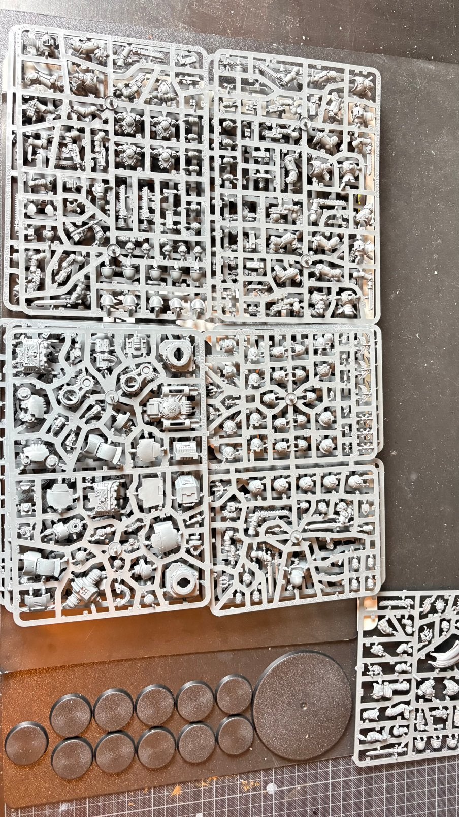 Warhammer space marines (Blood angels) 40k (nieuw op Sprue), Ophalen of Verzenden, Zo goed als nieuw, Warhammer 40000