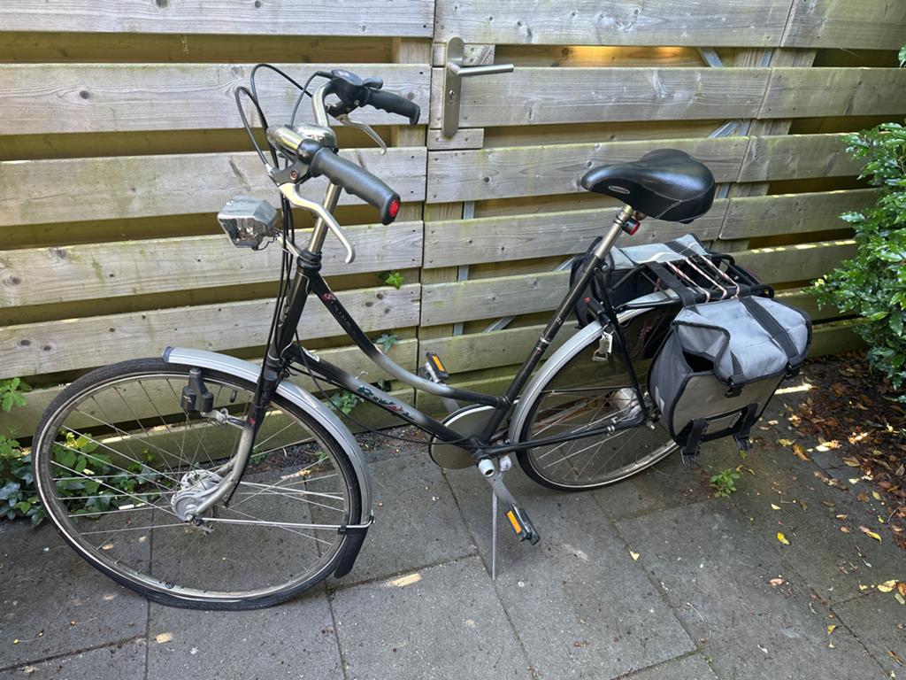 Damesfiets met fietstassen en versnellingen, Fietsen en Brommers, Fietsen | Dames | Damesfietsen, Velgrem, 50 tot 53 cm, Ophalen