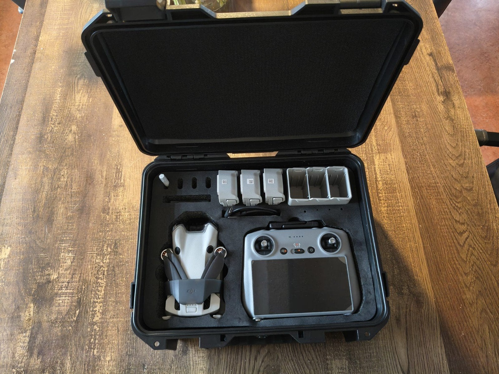 drone DJI 4 pro fly more combo, Ophalen, 30 tot 45 minuten, Extra accu('s), Zo goed als nieuw