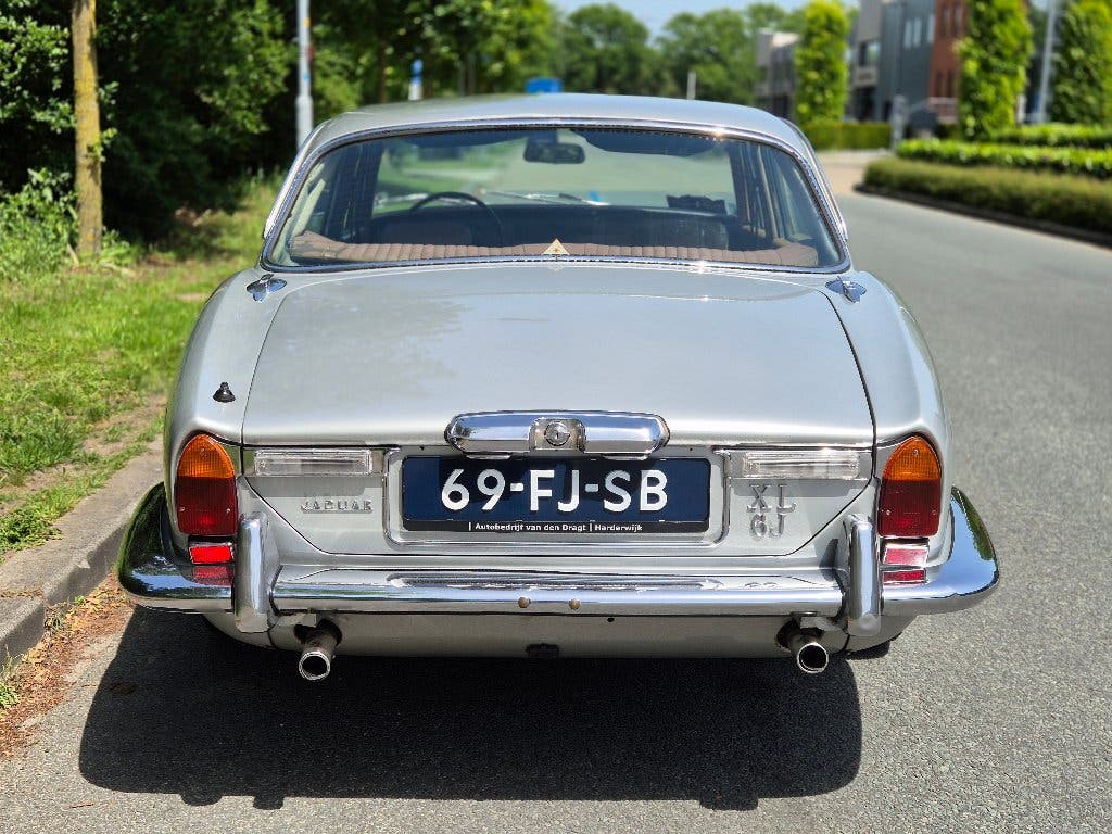 Jaguar XJ6 4.2 LWB II 1975 Grijs, Automaat, 58.000 km !, foto 11