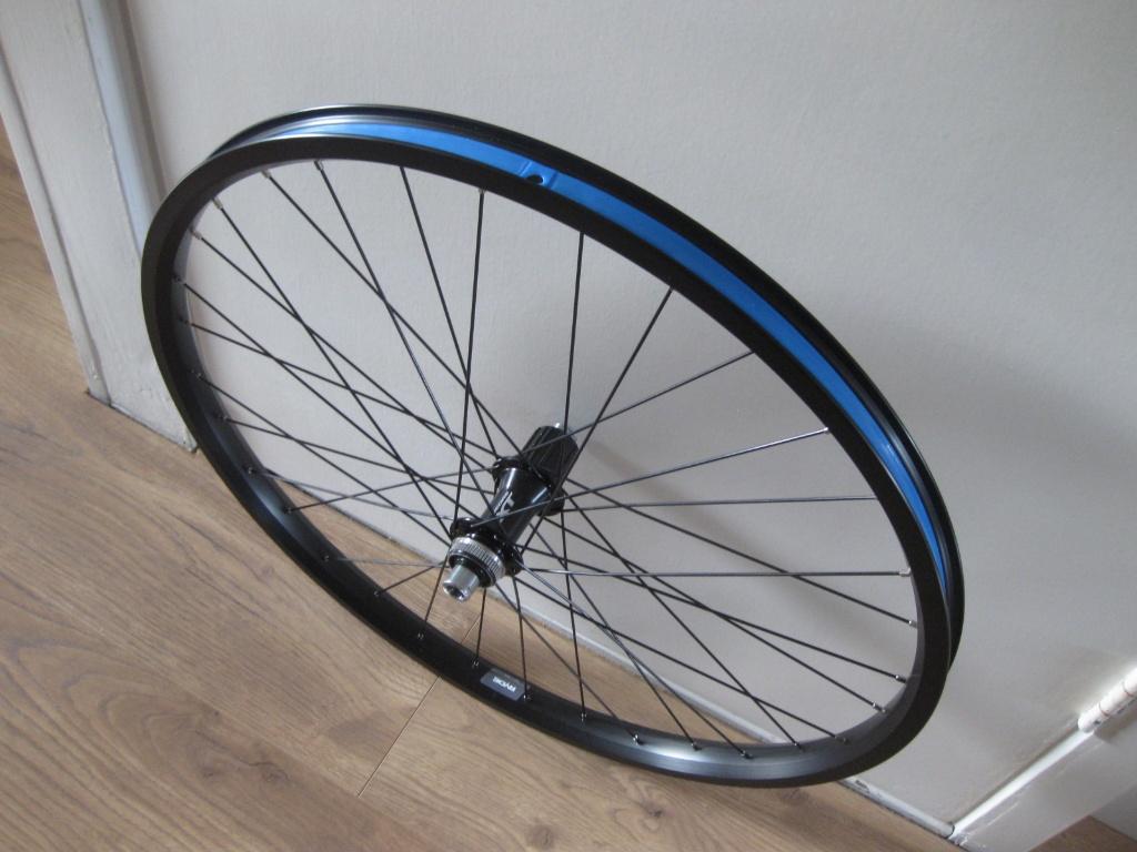 Achterwiel Bullitt, 26” 12x142 mm, Deore XT, steekas NIEUW!, Wiel, Bakfiets, Nieuw, Ophalen of Verzenden