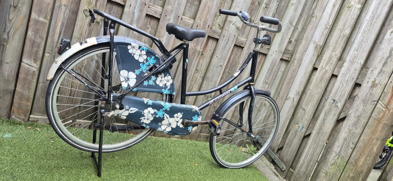 (Oma) meisjes kinder fiets 24 inch, Minder dan 47 cm, Ophalen, Gebruikt