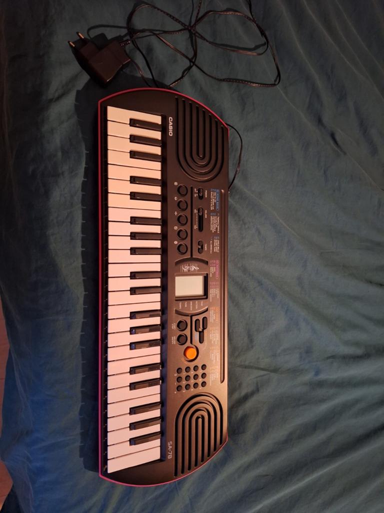 Casio SA-78 Keyboard met Adapter - Nette Staat, Muziek en Instrumenten, Keyboards, Zo goed als nieuw, Overige aantallen, Casio
