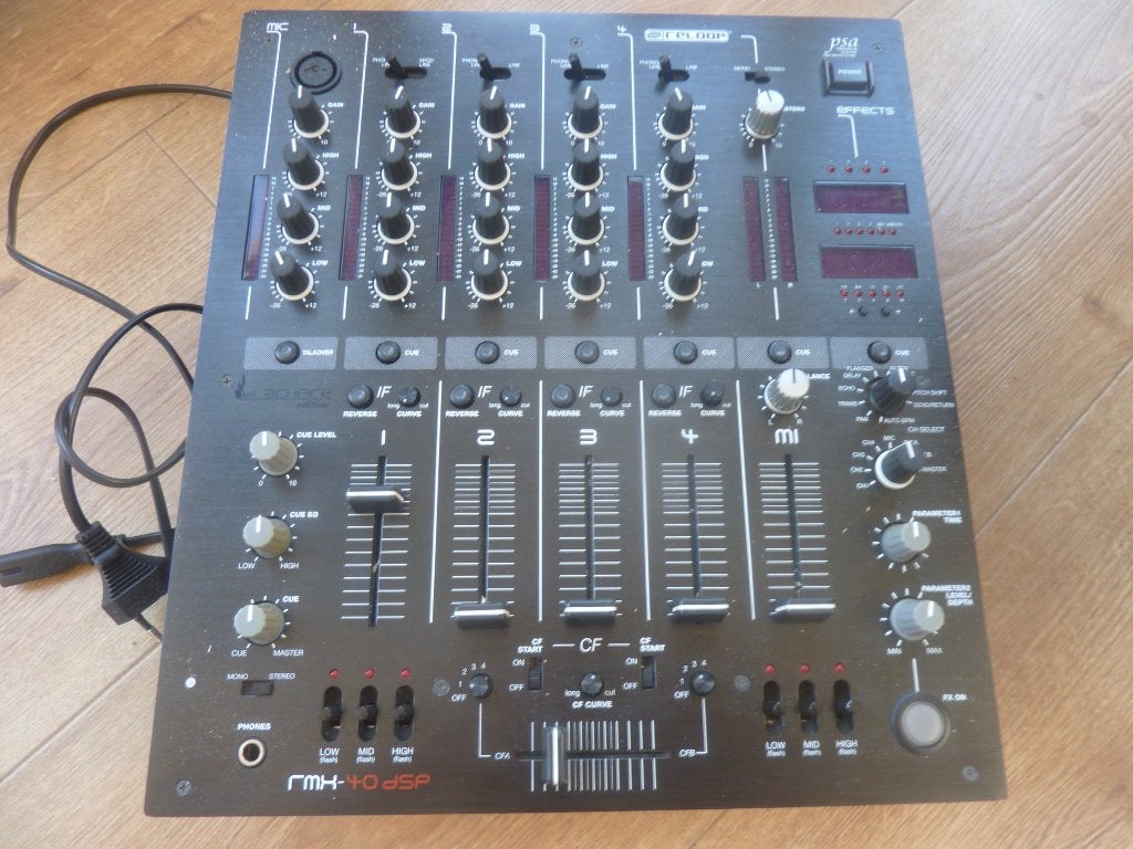 5 kanaals reloop  mengpaneel 40 dsp zgan, Ophalen, Zo goed als nieuw, 5 tot 10 kanalen