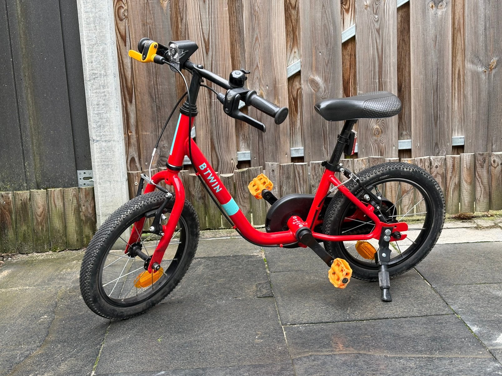 BTWIN 2-in-1 kinderfiets/loopfiets 14 inch rood, Fietsen en Brommers, Ophalen, Velgrem, Minder dan 16 inch
