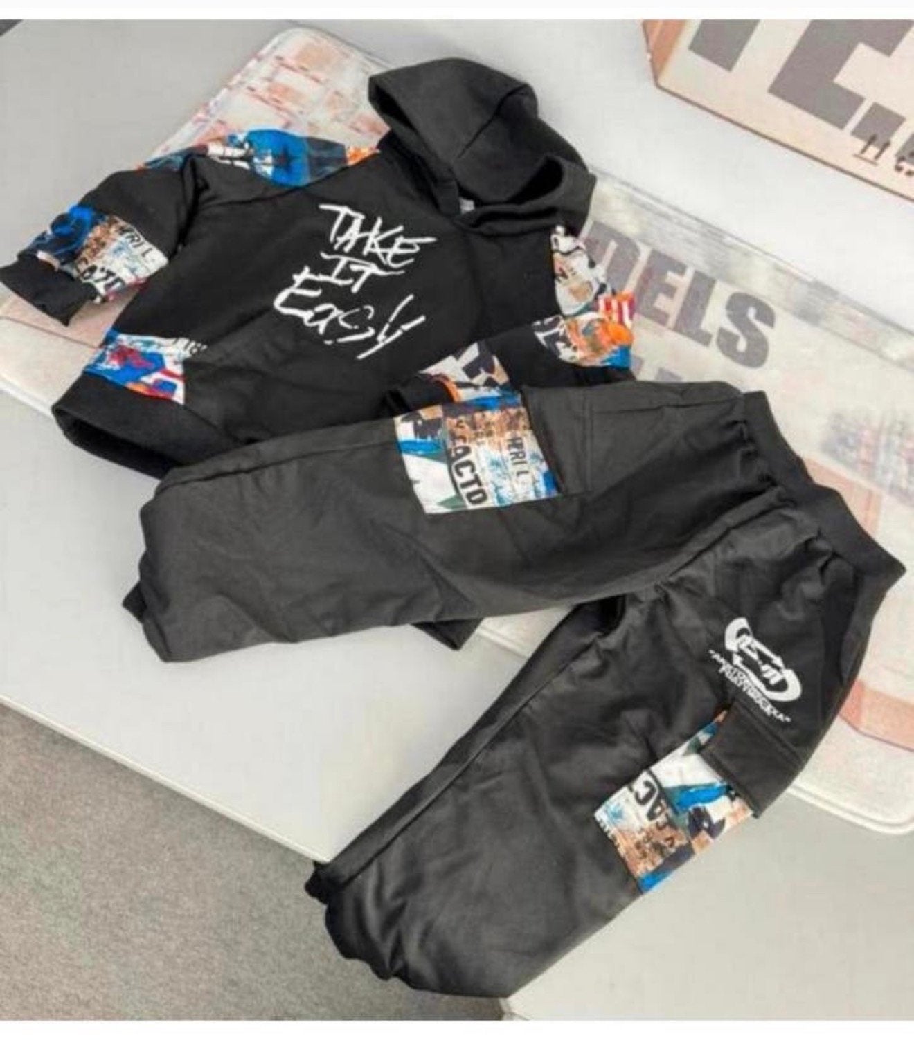 Jongens Cartoon Trainingspak maat 130 joggingspak joggingpak, Nieuw, Ophalen of Verzenden, H, H