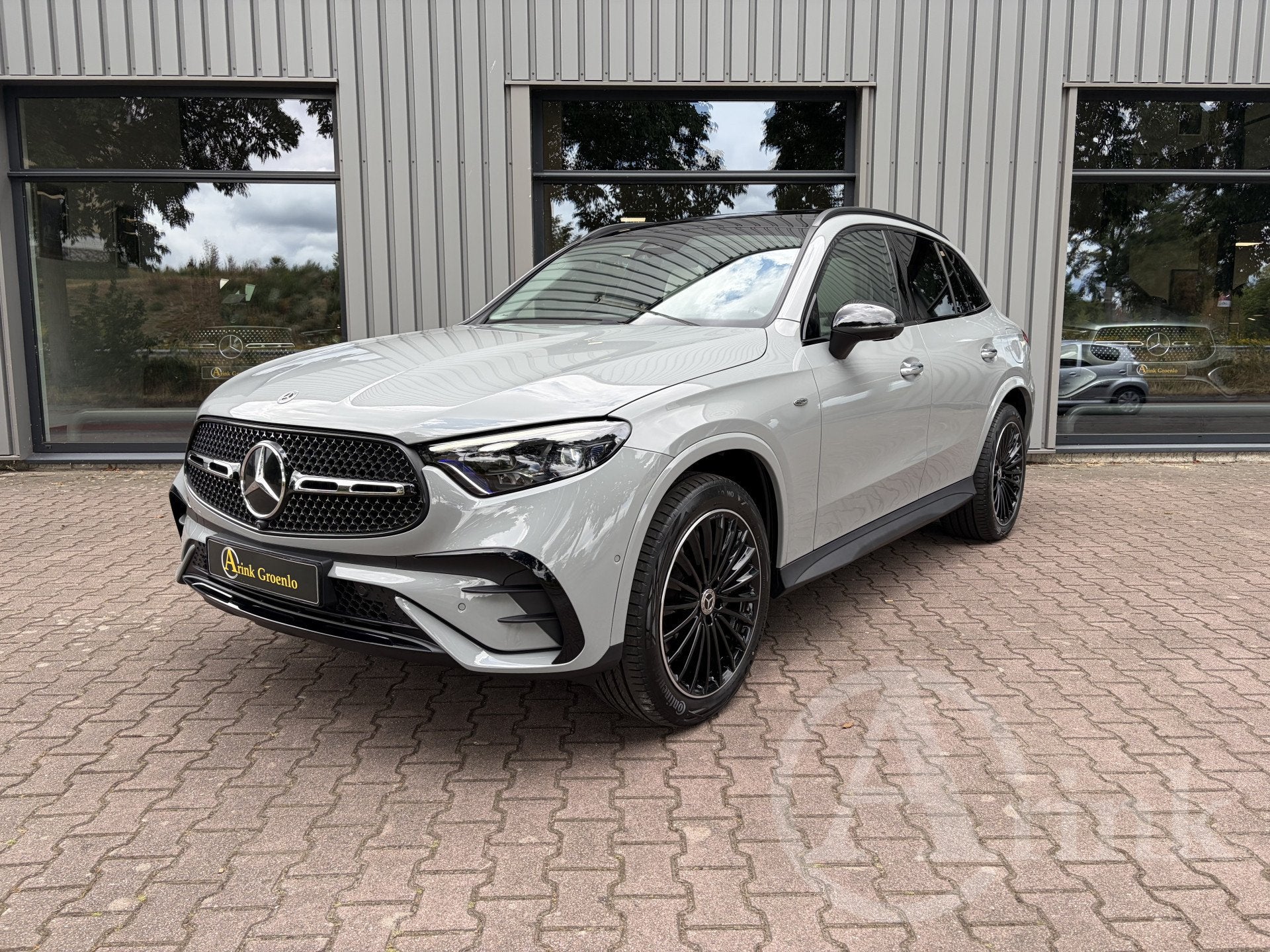Mercedes-Benz GLC 300e 4MATIC AMG Line Premium, Panoramadak,, Automaat, Gebruikt, Euro 6, Hybride Elektrisch/Benzine