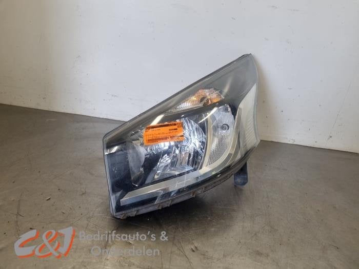 Koplamp links van een Renault Trafic, Gebruikt, -, Renault, -