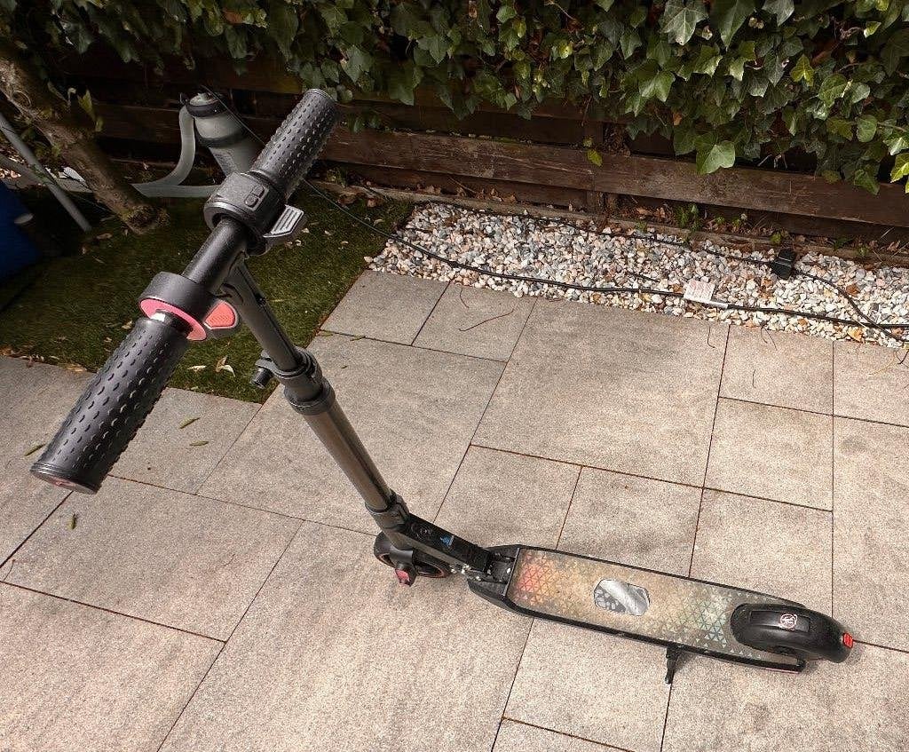 Opvouwbare kinderstep, LED-display Elektrische step Roze, Fietsen en Brommers, Steps, Ophalen, Gebruikt, Elektrische step (E-scooter)