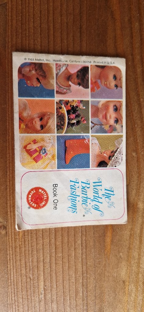 Vintage origineel Barbie boekje 1968, Verzamelen, Ophalen of Verzenden, Gebruikt, Accessoires